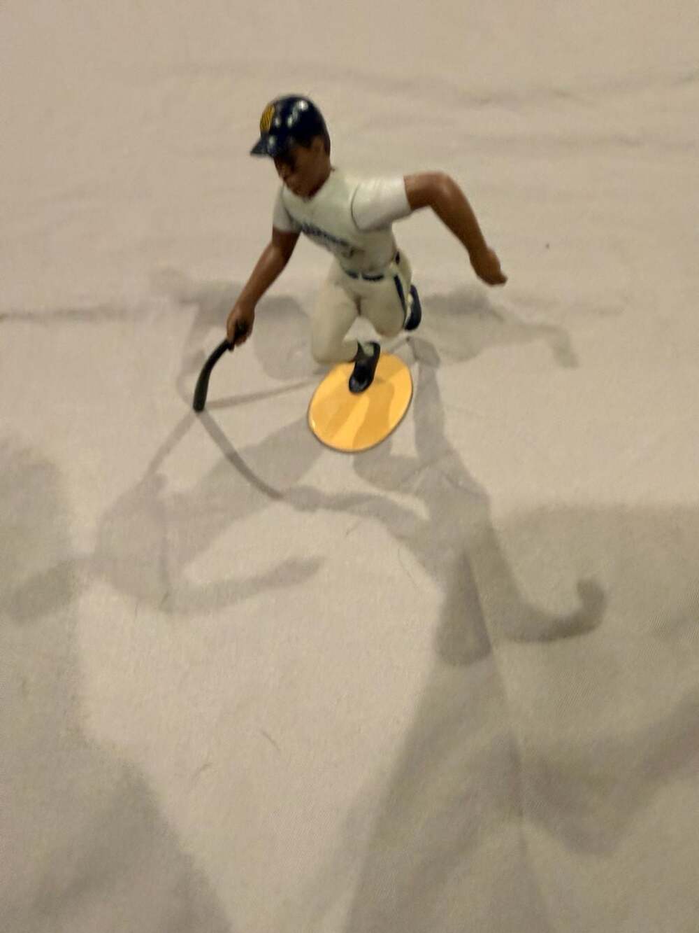 Kenner Starting Lineup Ken Griffey Jr. Action Figure #24